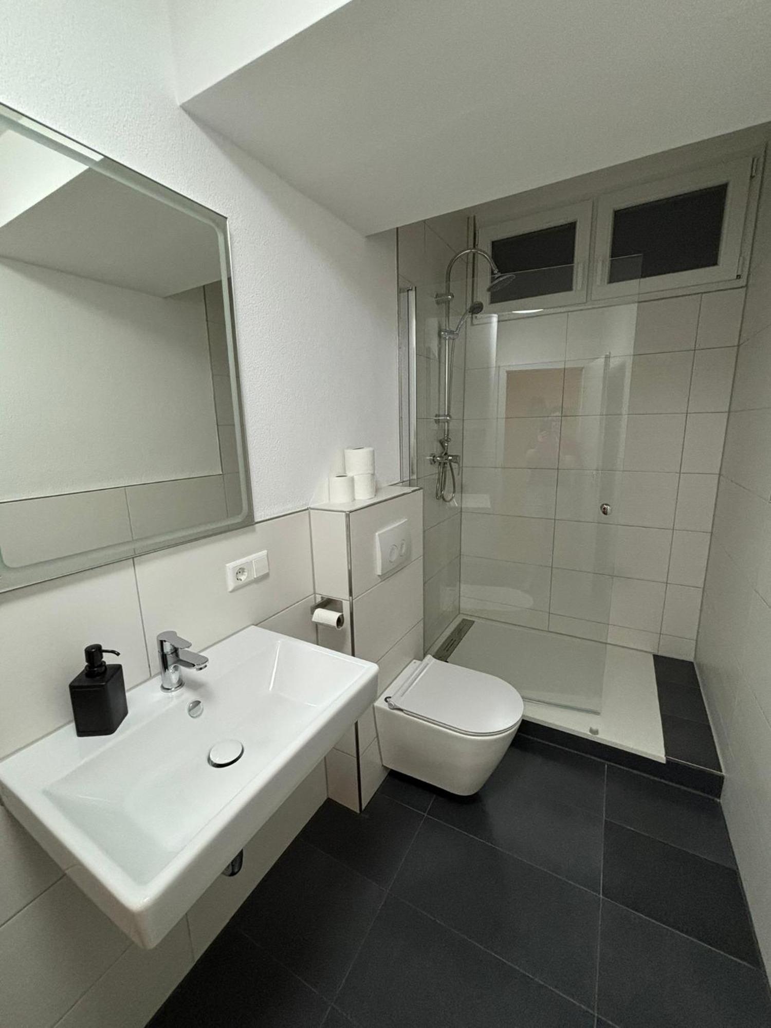 Ag Zimmervermietung Homestay *